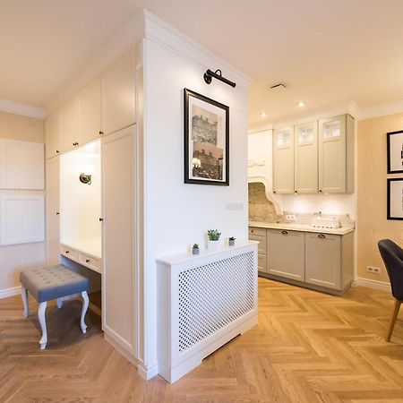 Lovely Apartment In The Heart Of Varşova Dış mekan fotoğraf