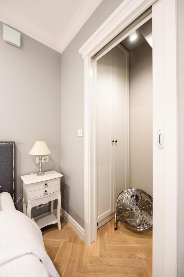 Lovely Apartment In The Heart Of Varşova Dış mekan fotoğraf