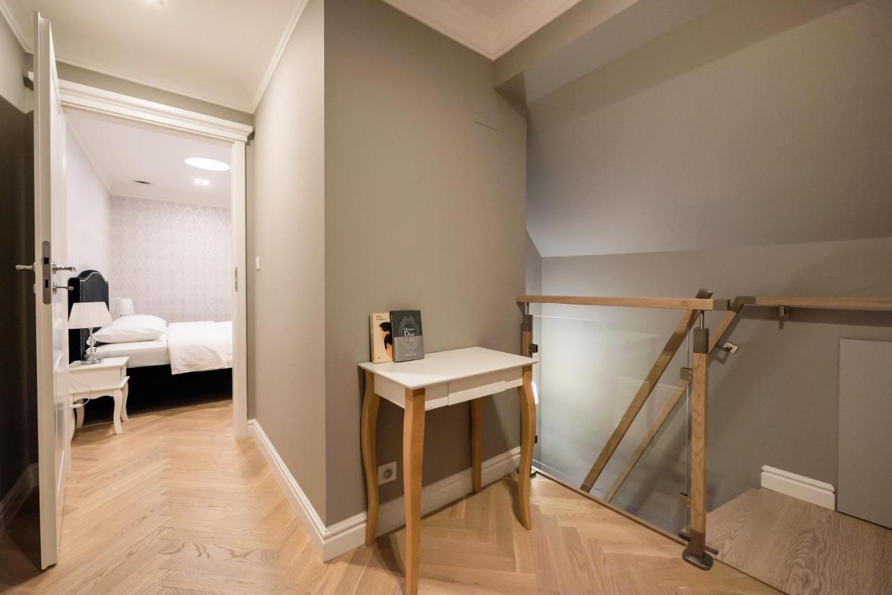 Lovely Apartment In The Heart Of Varşova Dış mekan fotoğraf